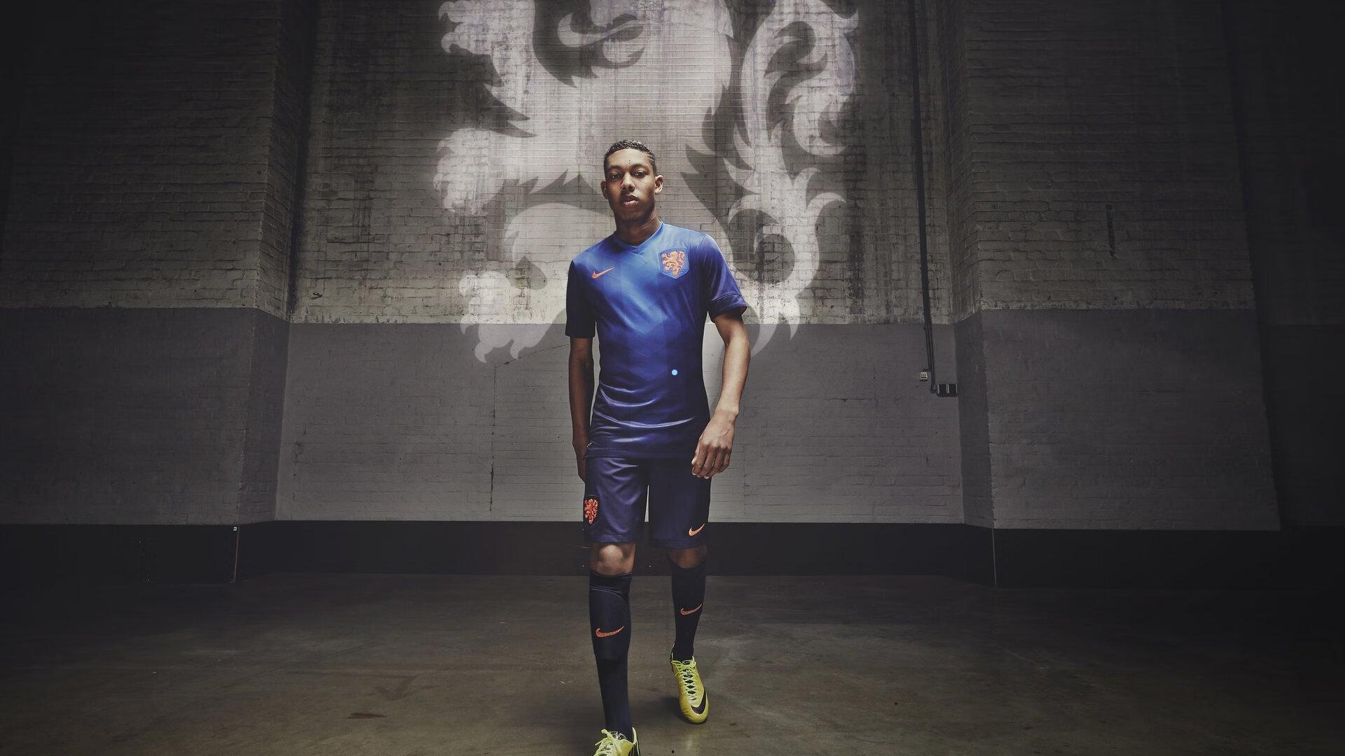 班凯罗上半场进攻效率低迷，魔术队凭借深度轮换紧咬比分